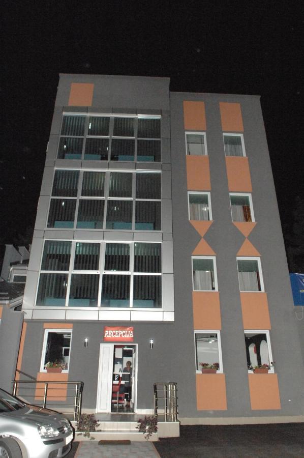 Hotel Tsc Pansion SJJ Exteriér fotografie